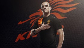 内马尔式防守惊艳联盟，雄鹿新星崛起未来可期
